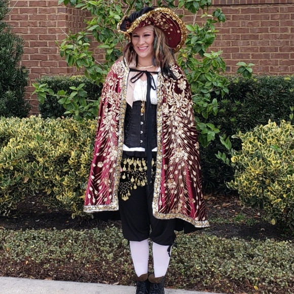 Meet your Posher, Christine - Picture 3 of 3